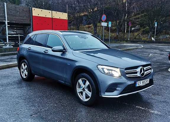 Mercedes-Benz Glc350 E 2017 photo 2