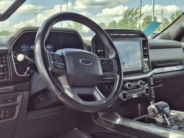 Ford F-150 2022 photo 2