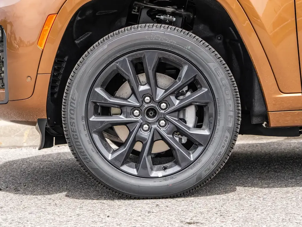 Jeep Grand Cherokee L 2026 photo 4