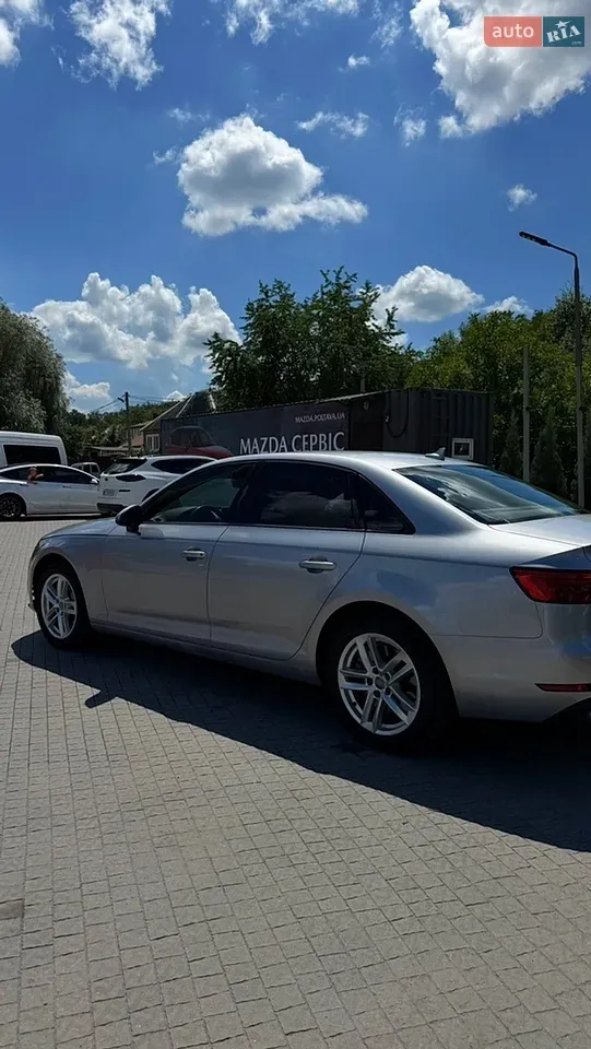 Audi A4 2016 photo 4
