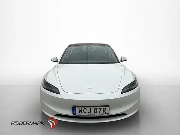 Tesla Model 3 2025 photo 3