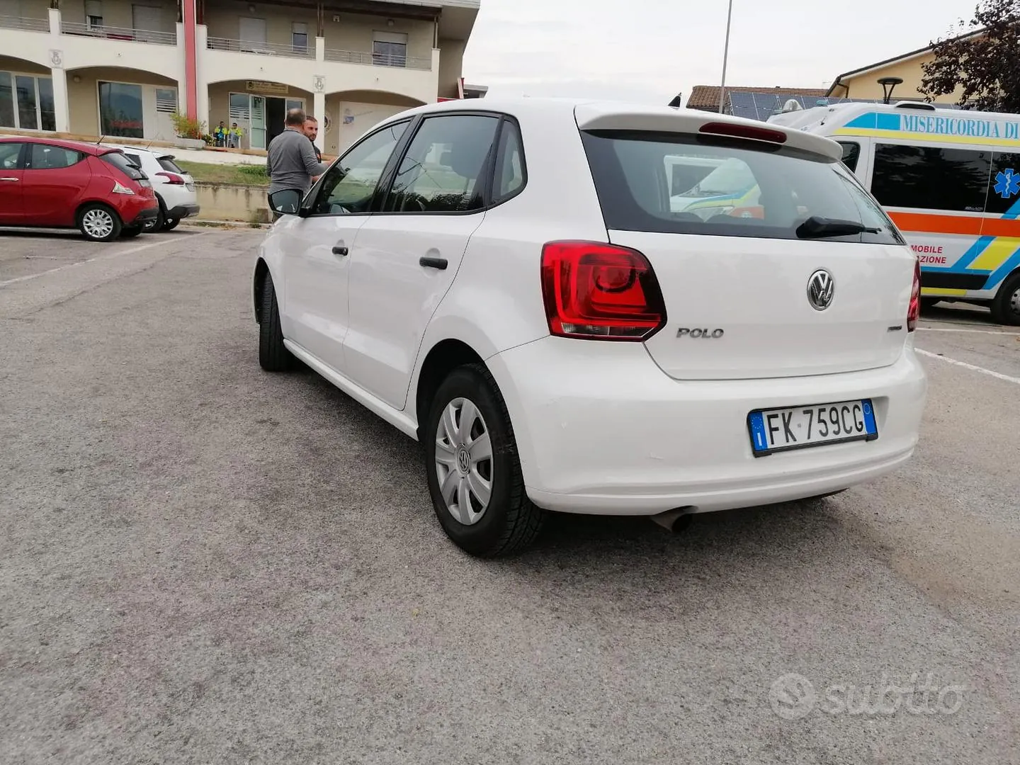 Volkswagen Polo 2014 photo 2