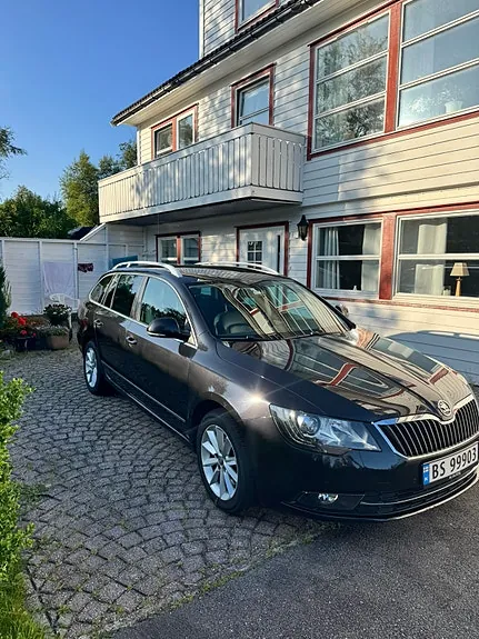 Skoda Superb 2015 photo 4