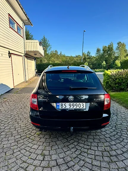 Skoda Superb 2015 photo 5
