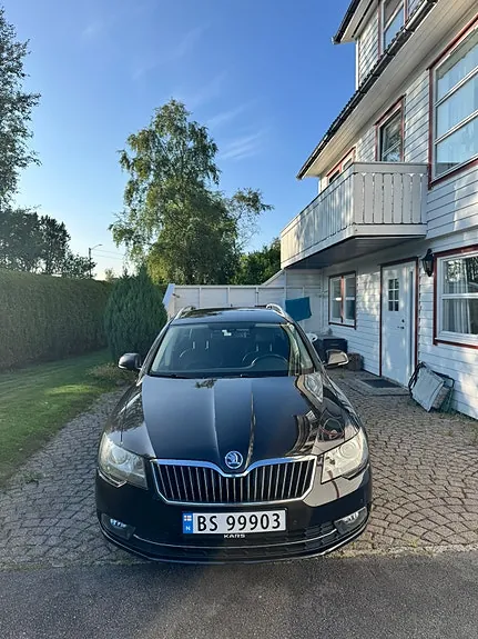 Skoda Superb 2015 photo 3