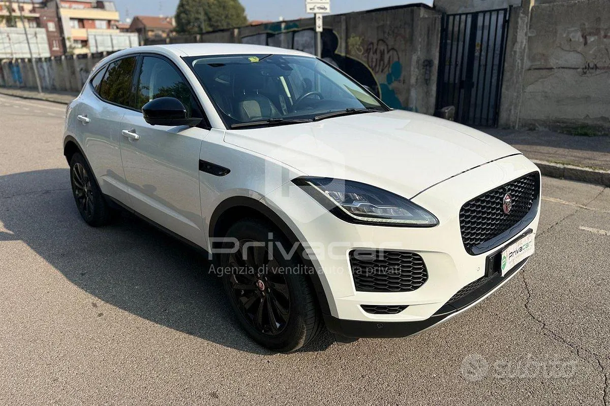 Jaguar E-Pace 2018 photo 3