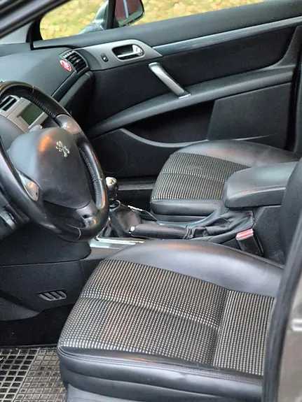 Peugeot 407 2006 photo 5