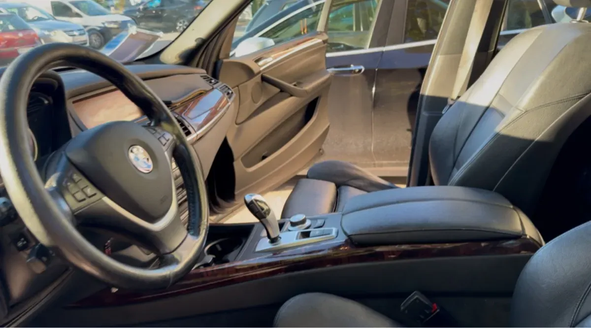 BMW X5 2009 photo 3