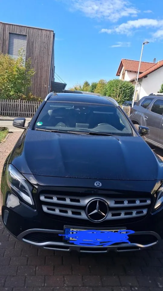 Mercedes-Benz Gla180