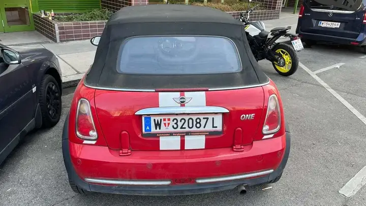 Mini Cabrio 2006 photo 3