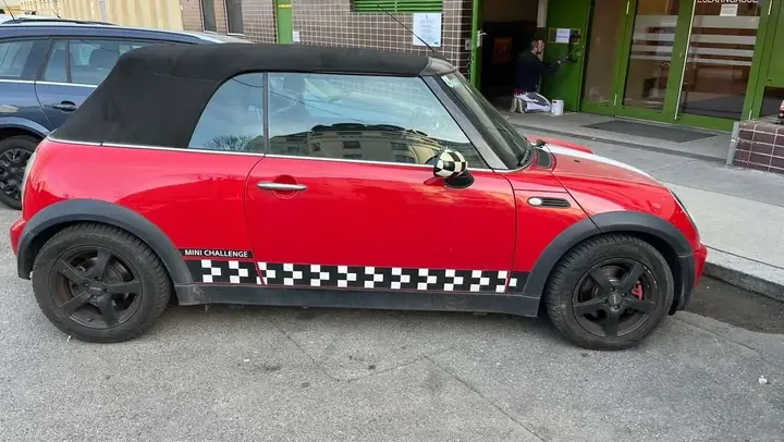 Mini Cabrio 2006 photo 2