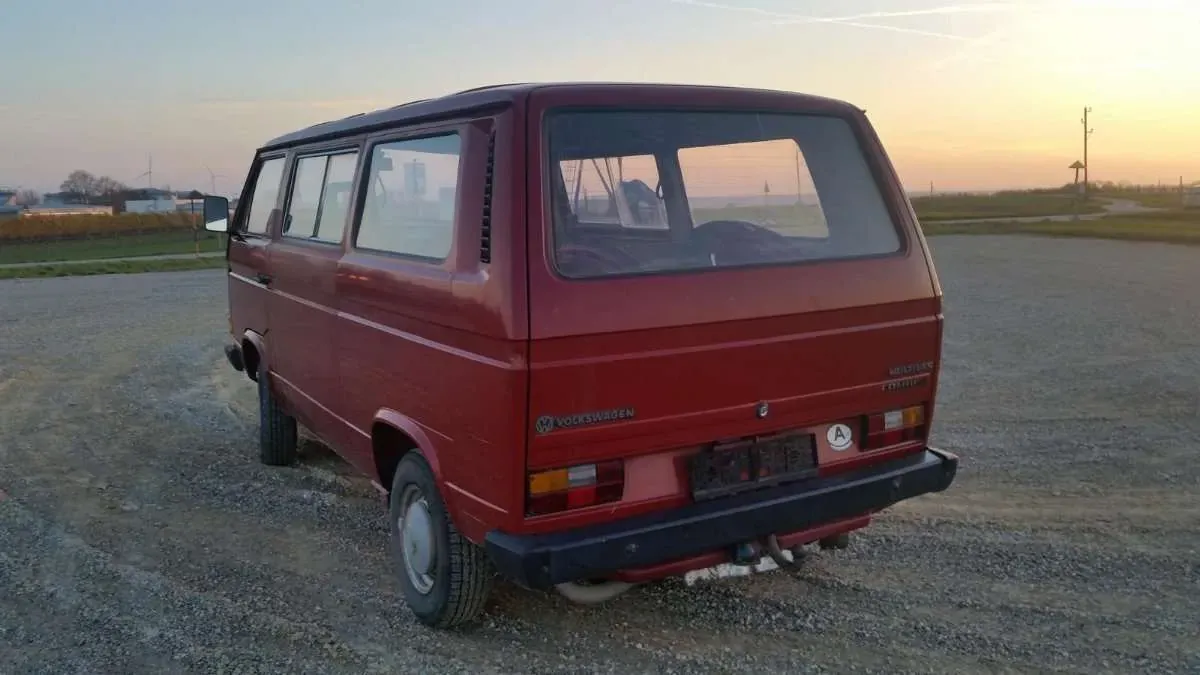 Volkswagen Multivan 1987 photo 2