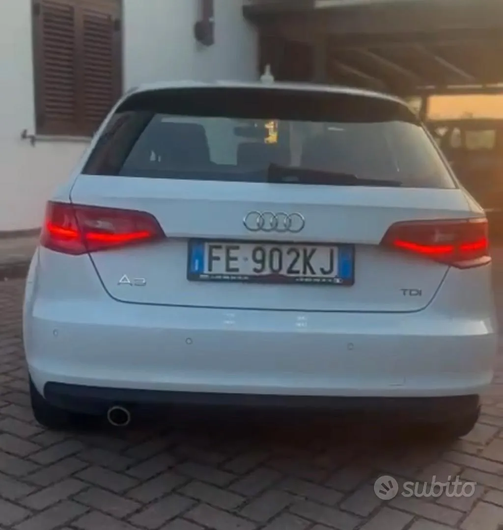 Audi A3 2016 photo 2