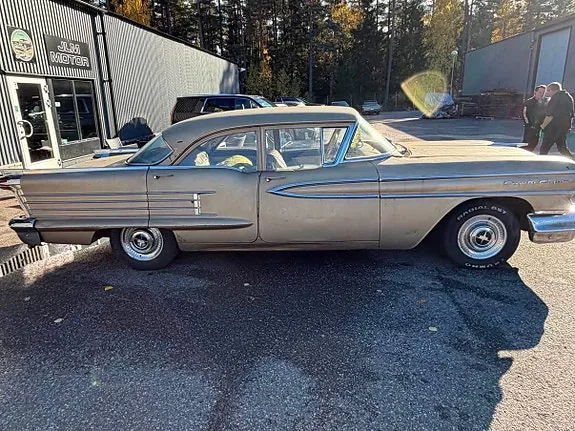 Oldsmobile Dynamic 88 1958 photo 3