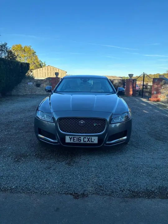 Jaguar Xf 2016 photo 5