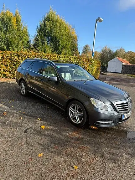 Mercedes-Benz E 220 2013 photo 2
