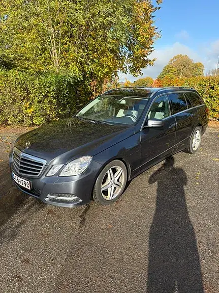 Mercedes-Benz E 220