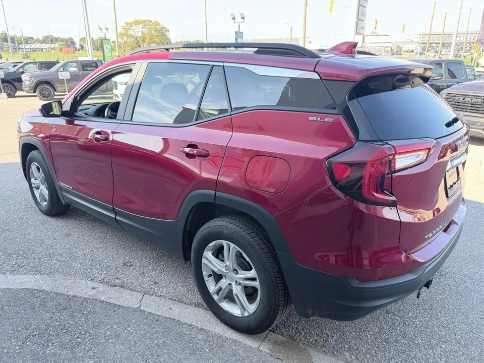 GMC Terrain 2024 photo 4