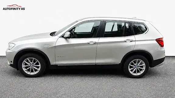 BMW X3 2012 photo 2