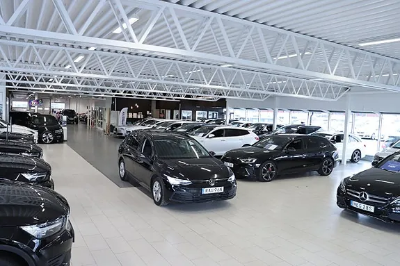 Volkswagen Golf I 2024 photo 3