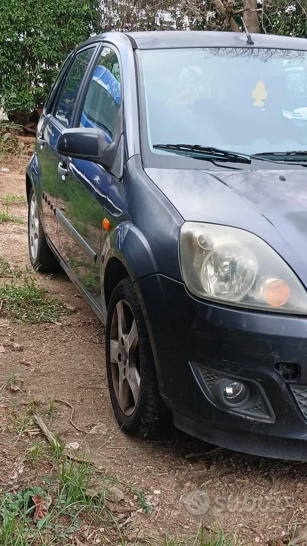 Ford Fiesta 2006 photo 4