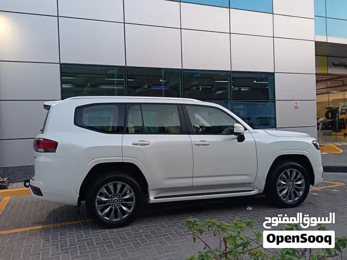 Toyota Land Cruiser 2025 photo 3