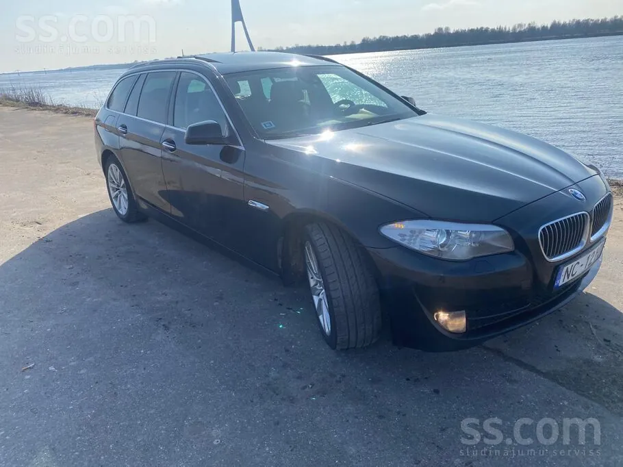 BMW 520 2011 photo 4