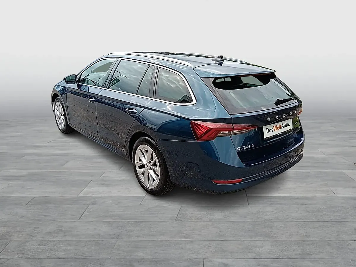Skoda Octavia 2024 photo 3