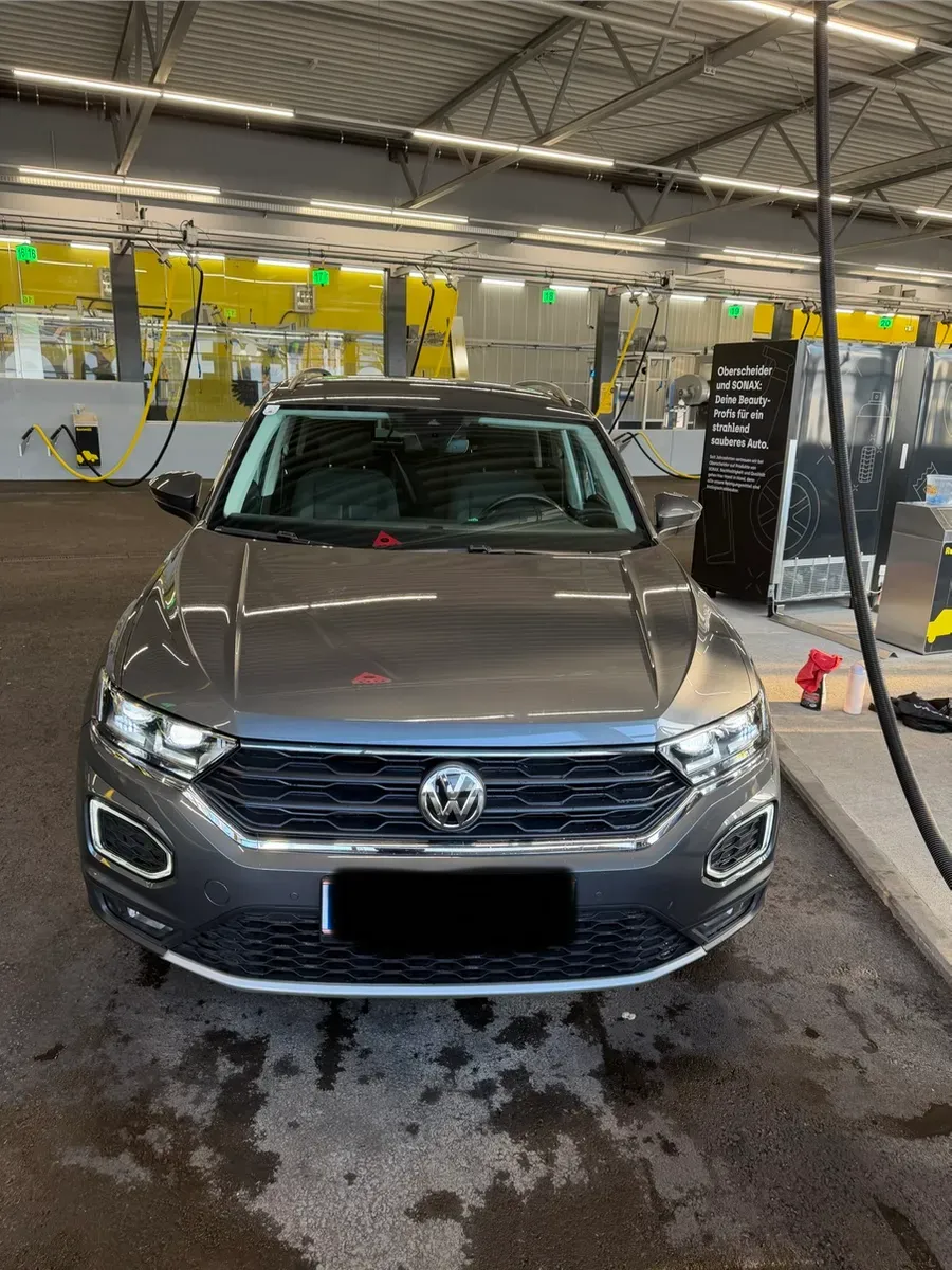 Volkswagen T-Roc 2019 photo 2