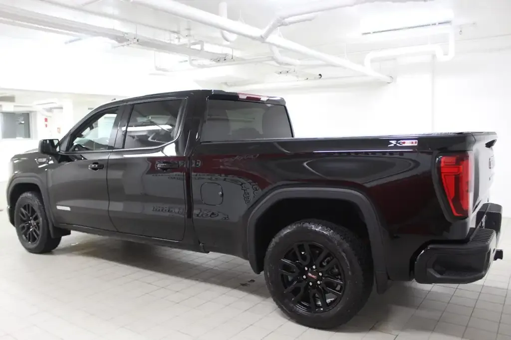 GMC Sierra 1500 2025 photo 3