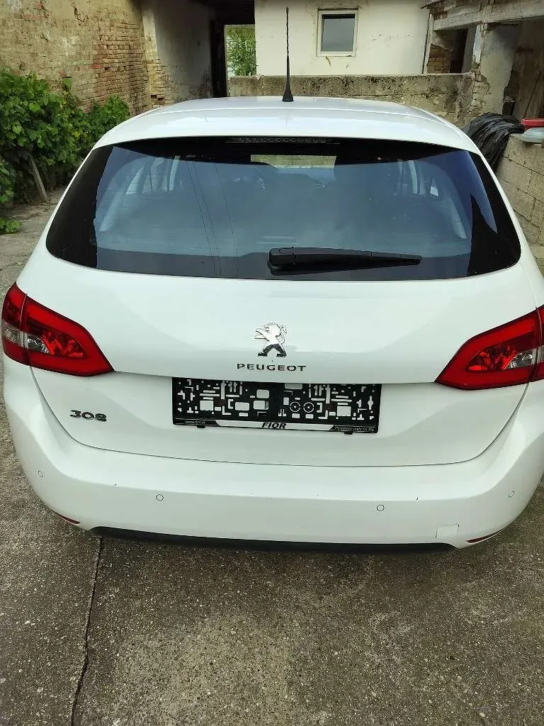 Peugeot 308 2017 photo 3