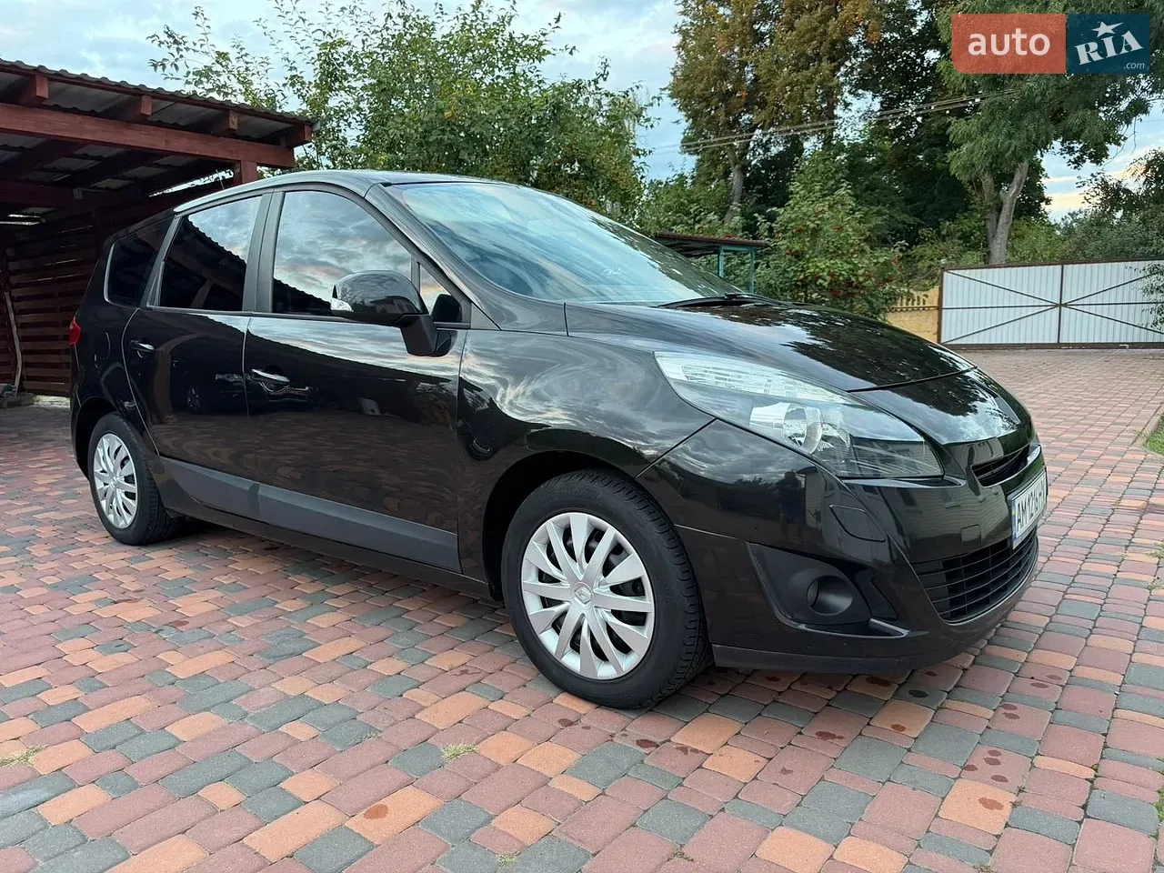 Renault Grand Scenic 2010 photo 4