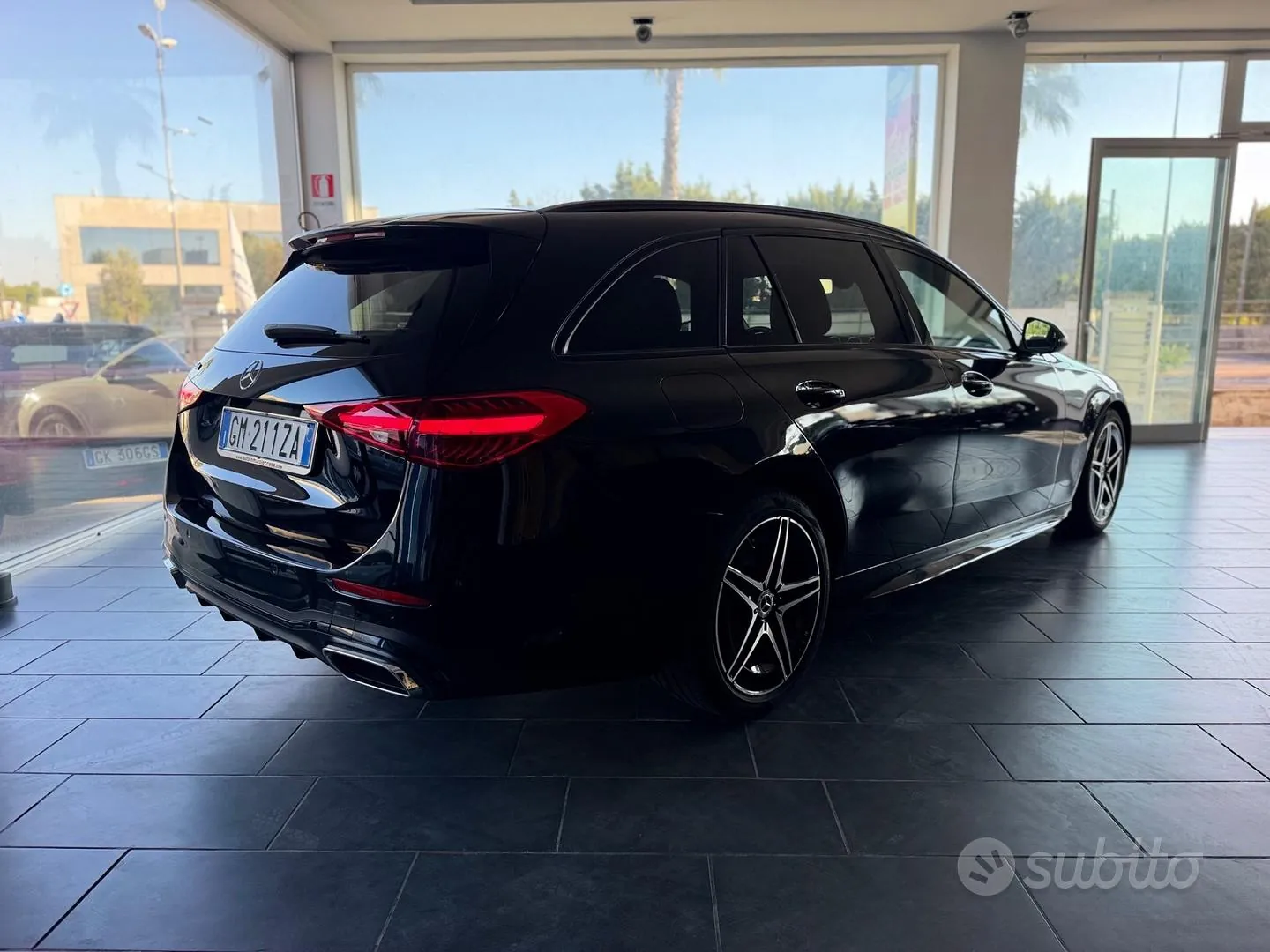 Mercedes-Benz C-Class 2023 photo 4
