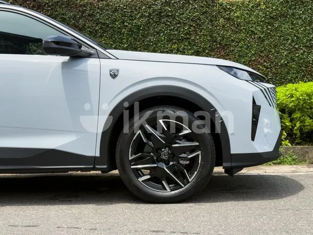 Peugeot 5008 2025 photo 2