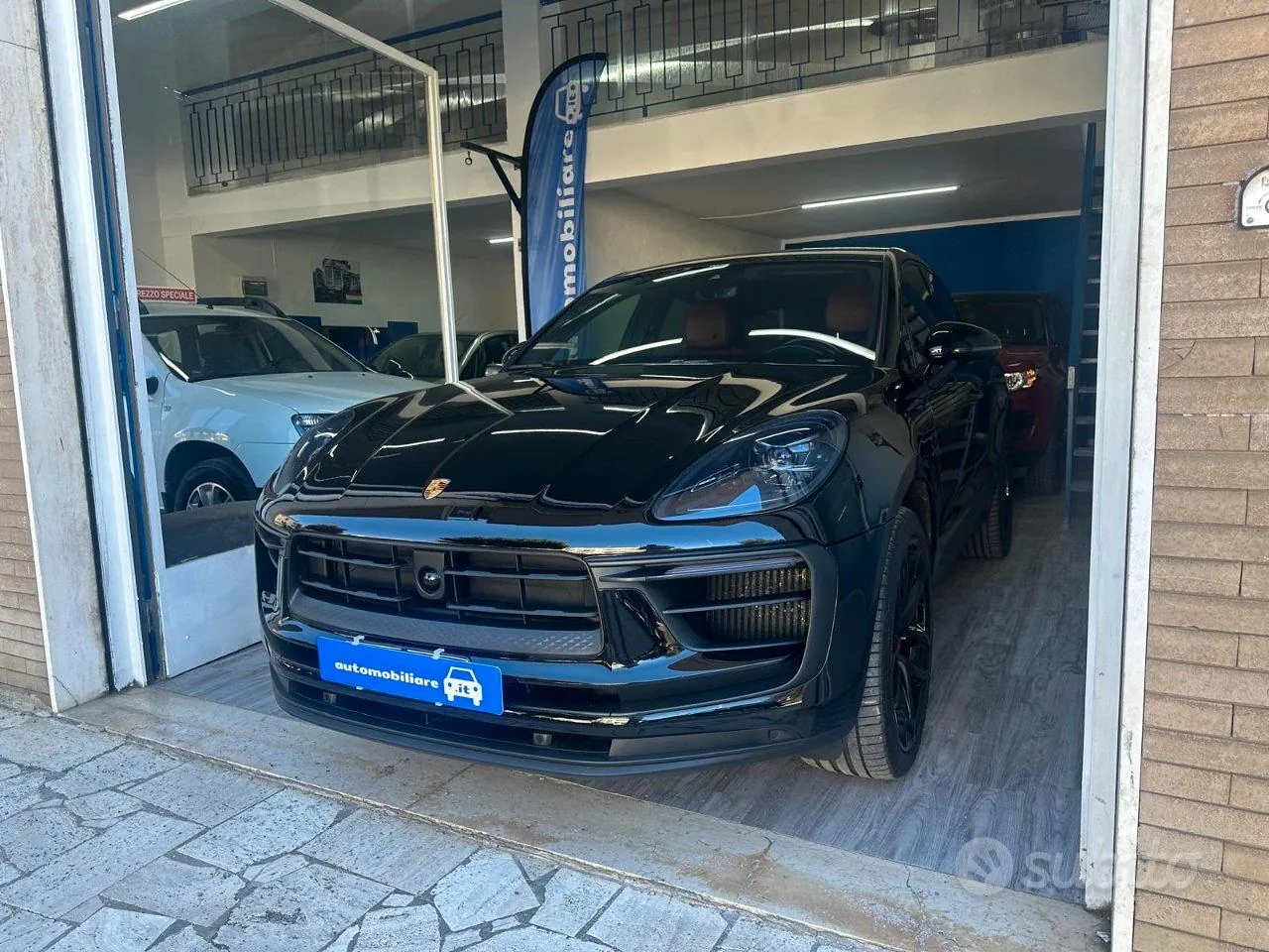 Porsche Macan 2021 photo 2