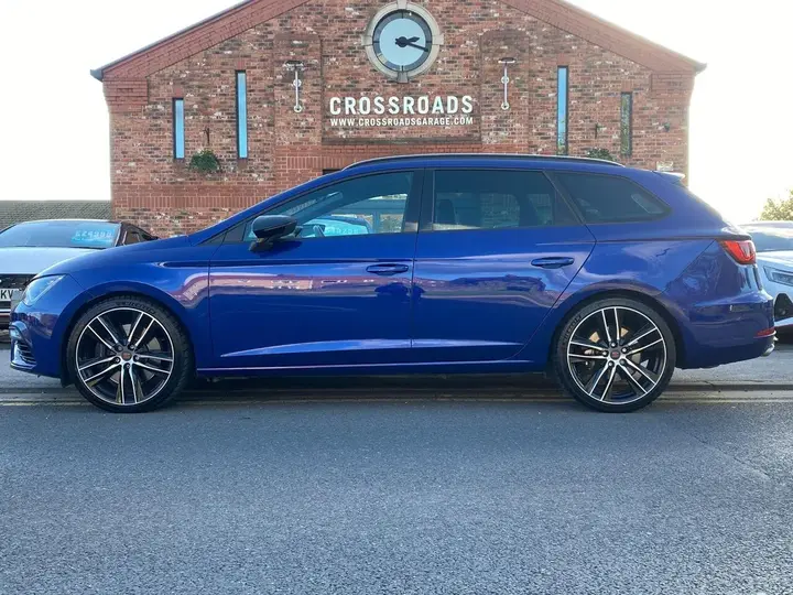 Seat Leon 2020 photo 2