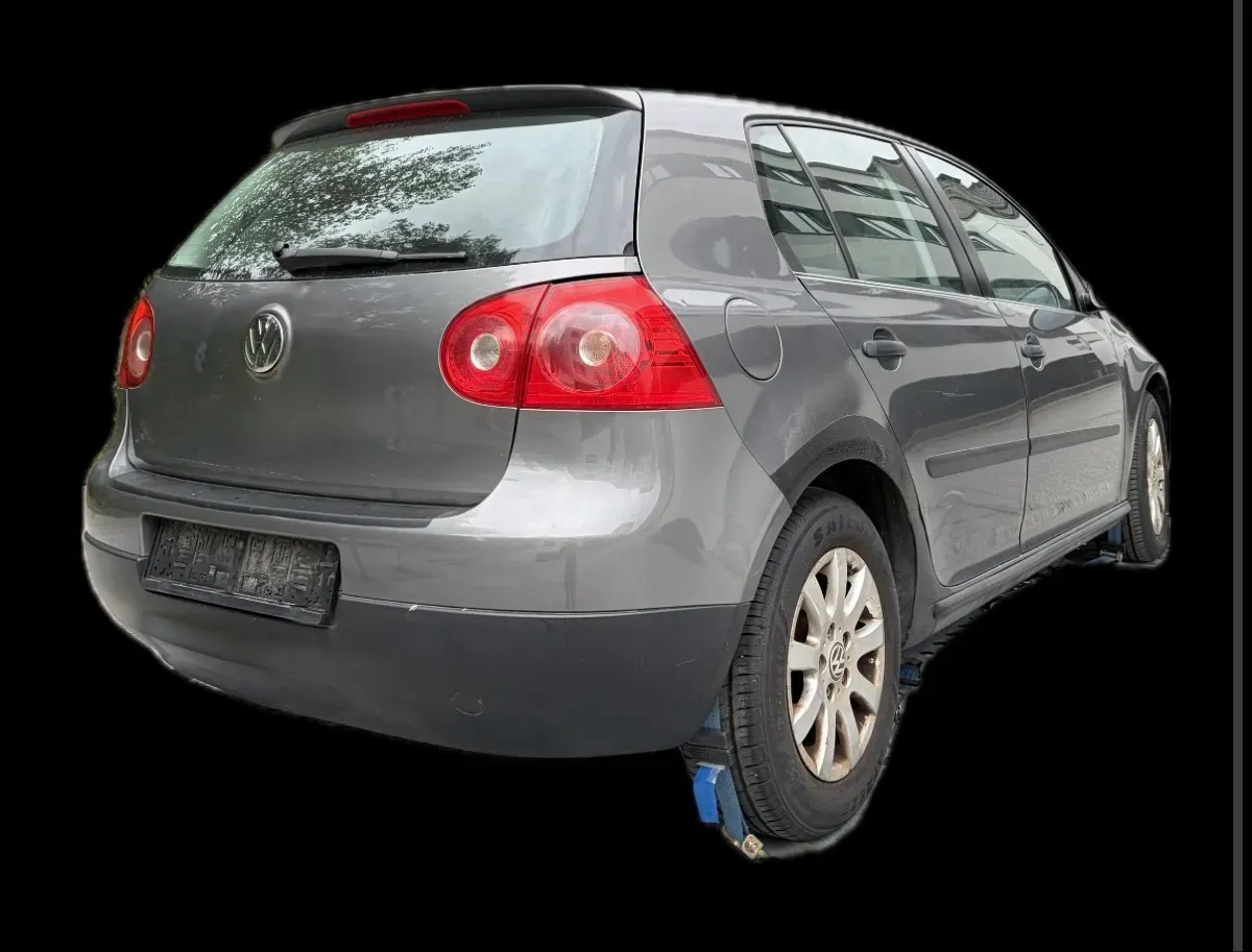 Volkswagen Golf 2004 photo 3