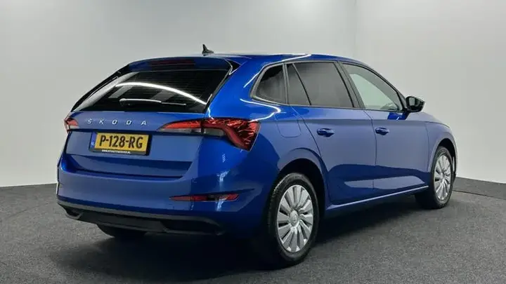 Skoda Scala 2021 photo 2