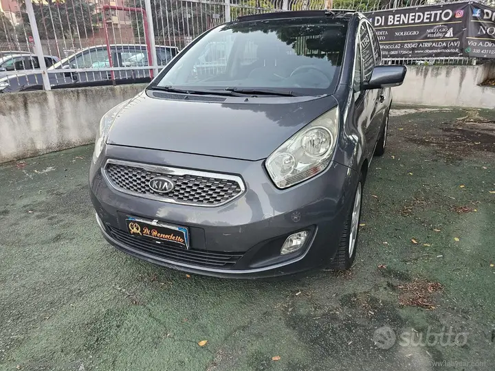 Kia Venga 2010 photo 2