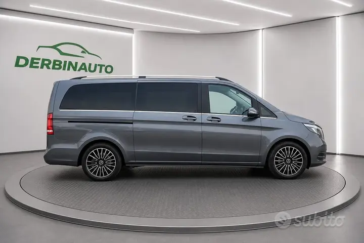Mercedes-Benz V-Class photo 3