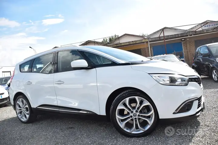 Renault Grand Scenic 2018 photo 2