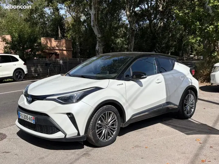 Toyota C-Hr 2021 photo 2