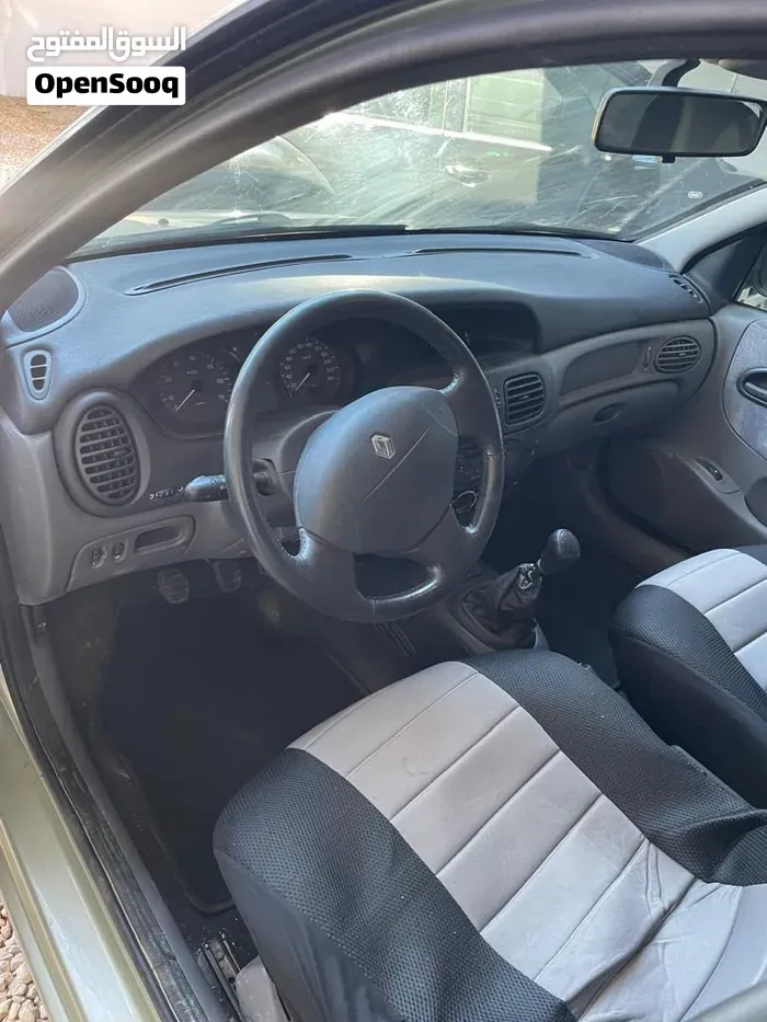 Renault Megane 2001 photo 4