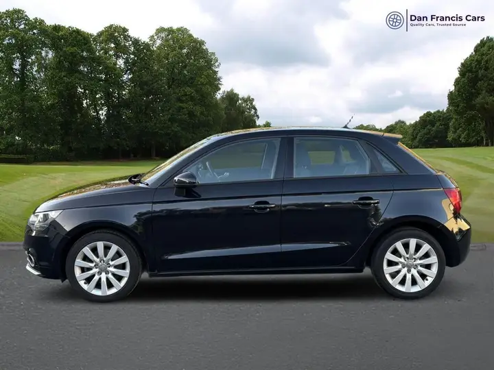 Audi A1 2012 photo 4
