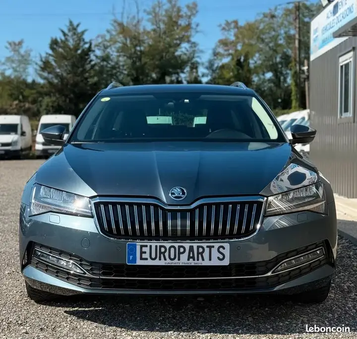 Skoda Superb 2020 photo 2