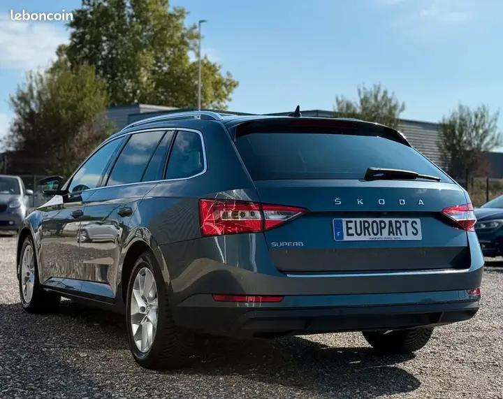 Skoda Superb 2020 photo 4