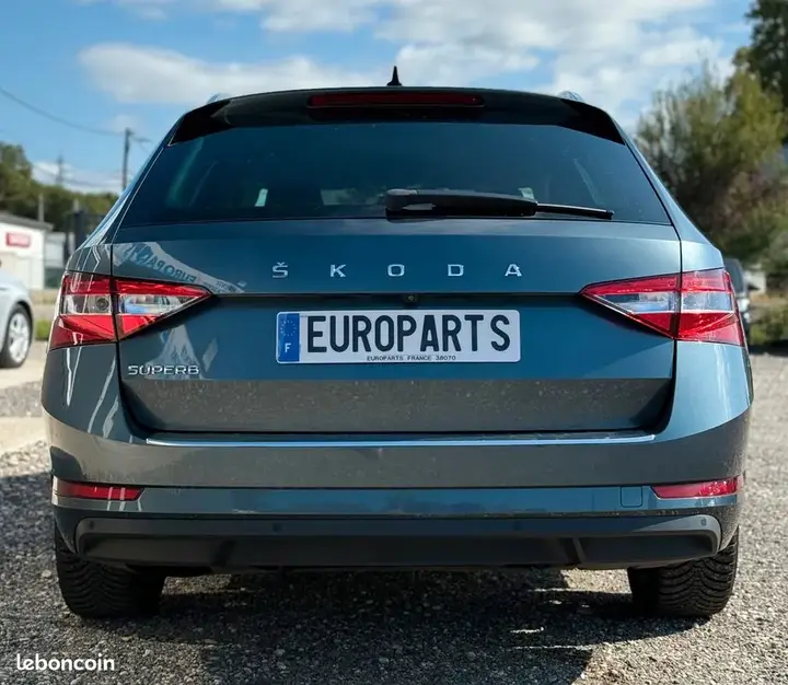 Skoda Superb 2020 photo 5