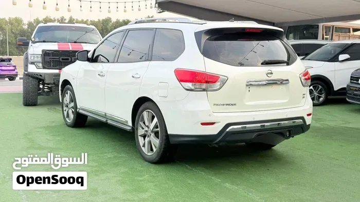 Nissan Pathfinder 2015 photo 4