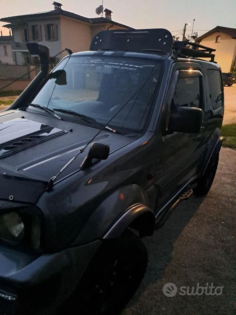 Suzuki Jimny 2011 photo 5
