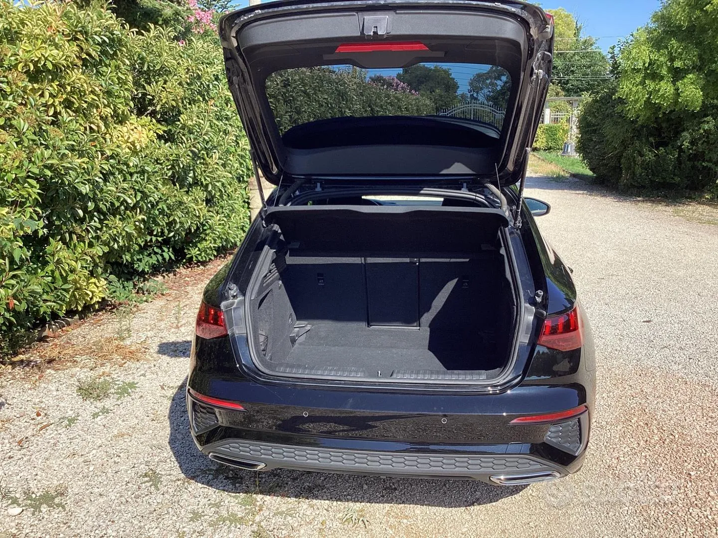 Audi A3 2023 photo 2